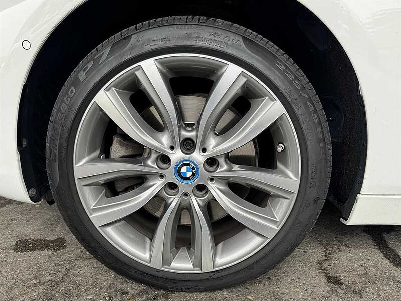 BMW  F45 Active Tourer 225xe